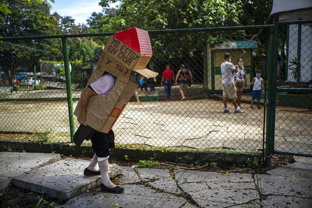 APTOPIX Virus Outbreak Cuba